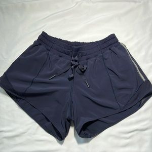 Lululemon Hotty Hot Shorts 4”